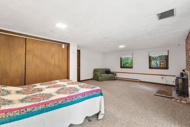 145 White Pond Rd, Hudson, MA 01749