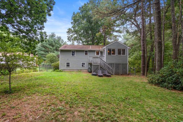 145 White Pond Rd, Hudson, MA 01749
