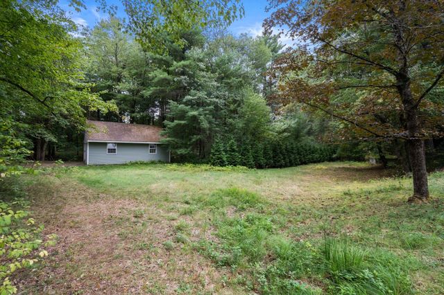 145 White Pond Rd, Hudson, MA 01749