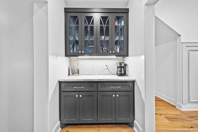 7230 Lake Point Circle, Benton, AR 72019