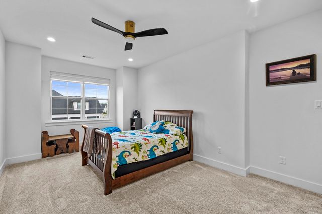 7230 Lake Point Circle, Benton, AR 72019