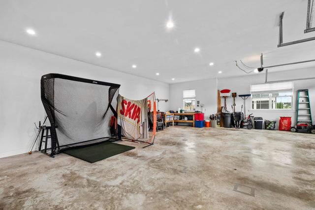 7230 Lake Point Circle, Benton, AR 72019