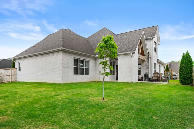 7230 Lake Point Circle, Benton, AR 72019