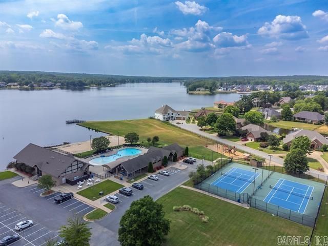 7230 Lake Point Circle, Benton, AR 72019