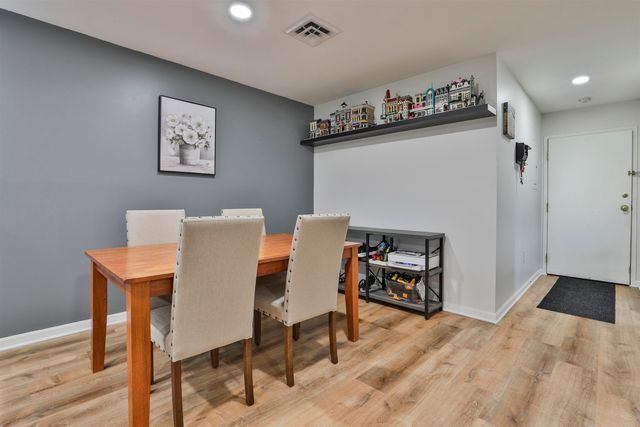 7 Blackstone Dr Apt 36, Nashua, NH 03063