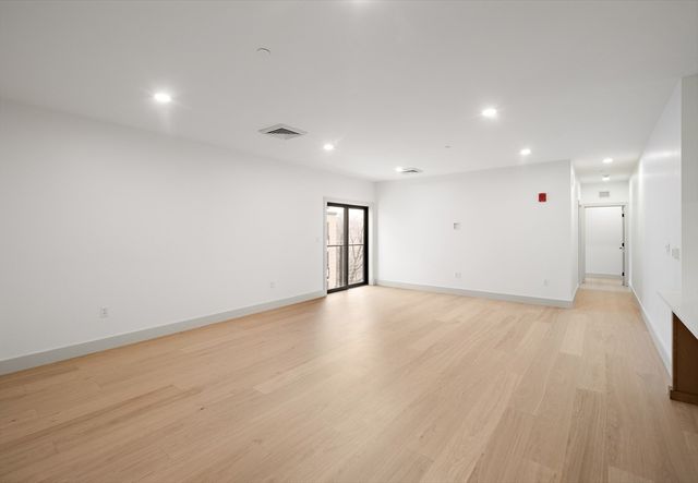 1025 Massachusetts Avenue 304, Arlington, MA 02476