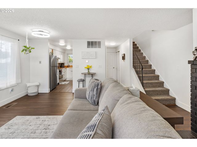 3828 AUBURN Rd, Salem, OR 97301