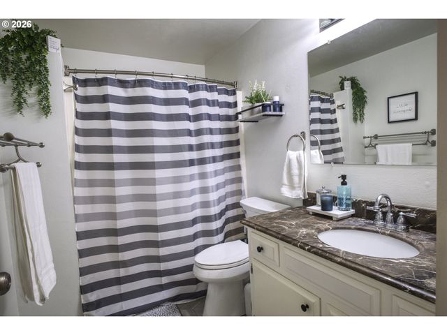 3828 AUBURN Rd, Salem, OR 97301