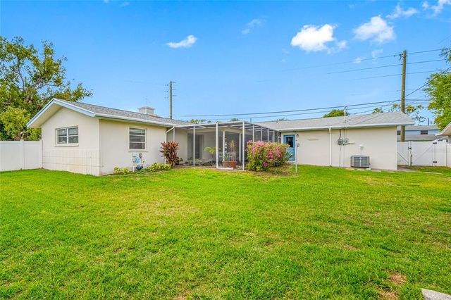 11601 86TH AVENUE, Seminole, FL 33772