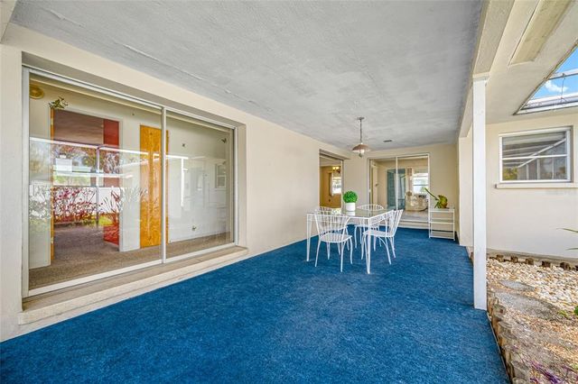 11601 86TH AVENUE, Seminole, FL 33772