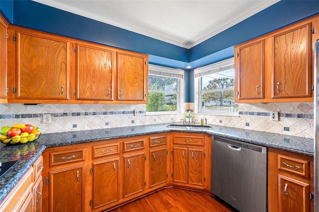 11601 86TH AVENUE, Seminole, FL 33772