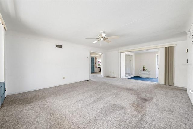 11601 86TH AVENUE, Seminole, FL 33772