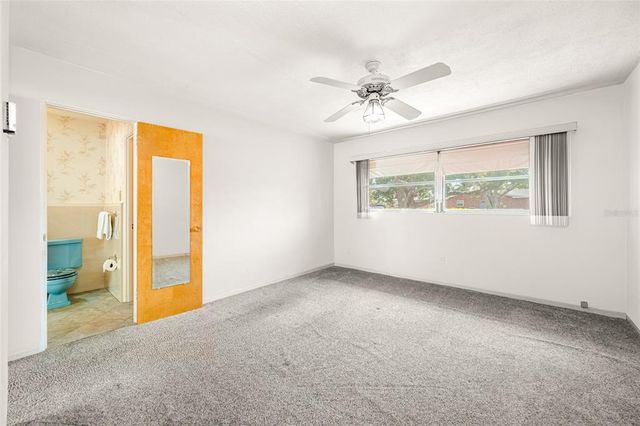 11601 86TH AVENUE, Seminole, FL 33772