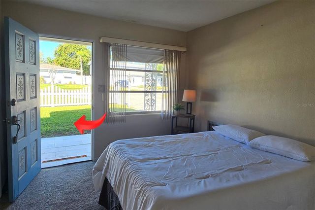 11601 86TH AVENUE, Seminole, FL 33772