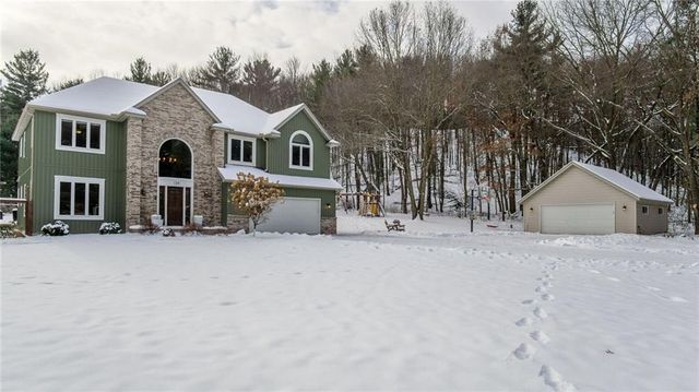 139 Canterbury Road, Eau Claire, WI 54701