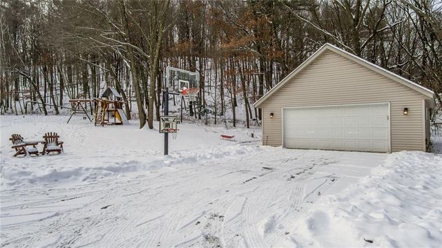 139 Canterbury Road, Eau Claire, WI 54701