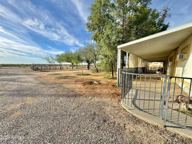 27021 N 211TH Avenue, Wittmann, AZ 85361