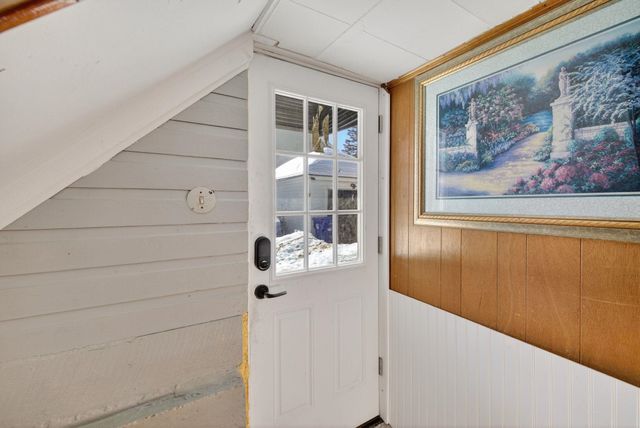 70 Dickey Street, Manchester, NH 03102