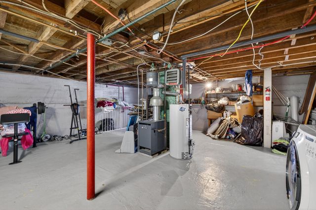 70 Dickey Street, Manchester, NH 03102