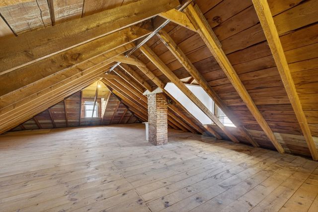 70 Dickey Street, Manchester, NH 03102