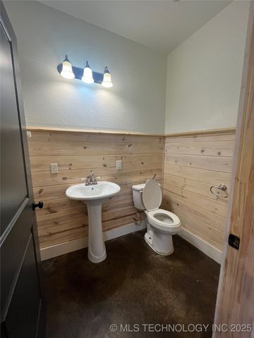 64 Crescent, Ardmore, OK 73401