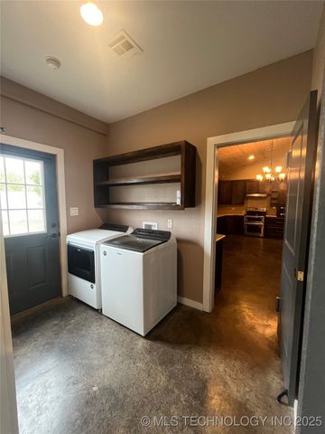 64 Crescent, Ardmore, OK 73401