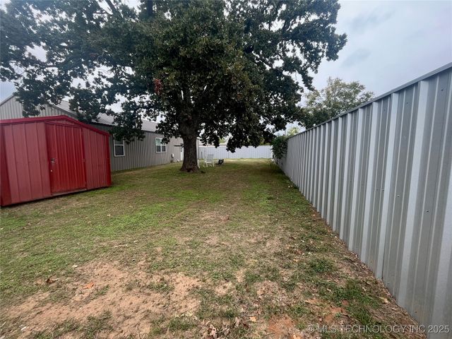 64 Crescent, Ardmore, OK 73401