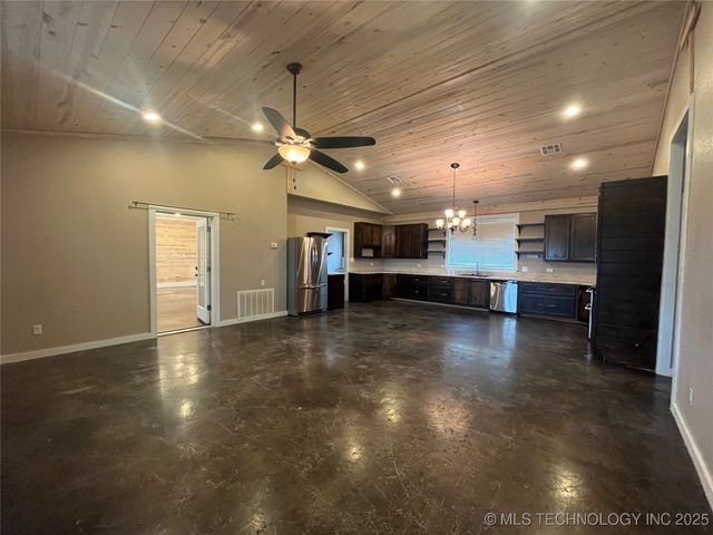 64 Crescent, Ardmore, OK 73401