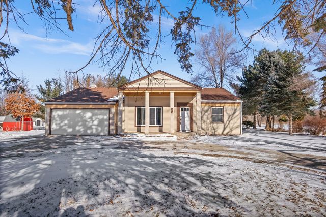 350 8th Avenue, Marengo, IL 60152