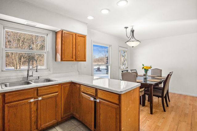 350 8th Avenue, Marengo, IL 60152