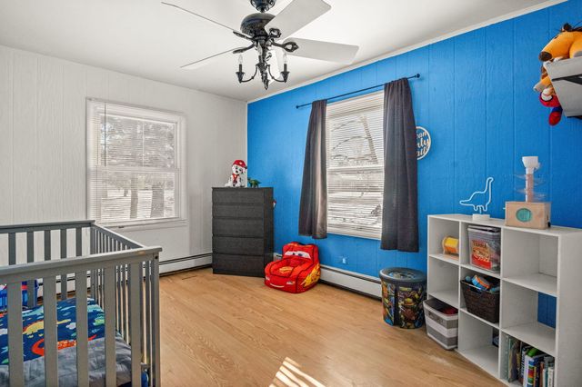 350 8th Avenue, Marengo, IL 60152