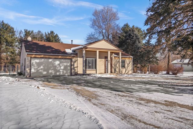 350 8th Avenue, Marengo, IL 60152