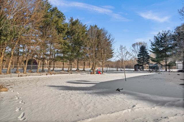 350 8th Avenue, Marengo, IL 60152