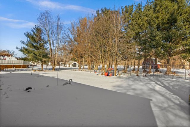 350 8th Avenue, Marengo, IL 60152