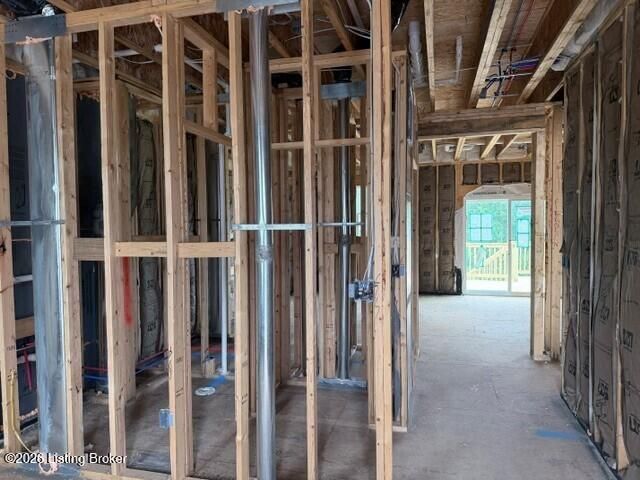 8305 Fairmount Rd, Louisville, KY 40291