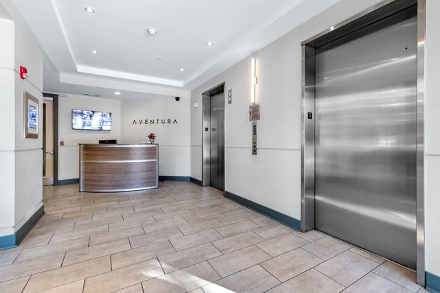 5055 Addison Circle 733, Addison, TX 75001