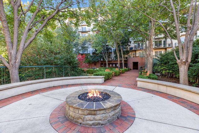 5055 Addison Circle 733, Addison, TX 75001