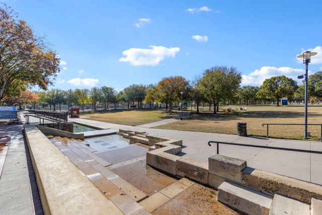 5055 Addison Circle 733, Addison, TX 75001