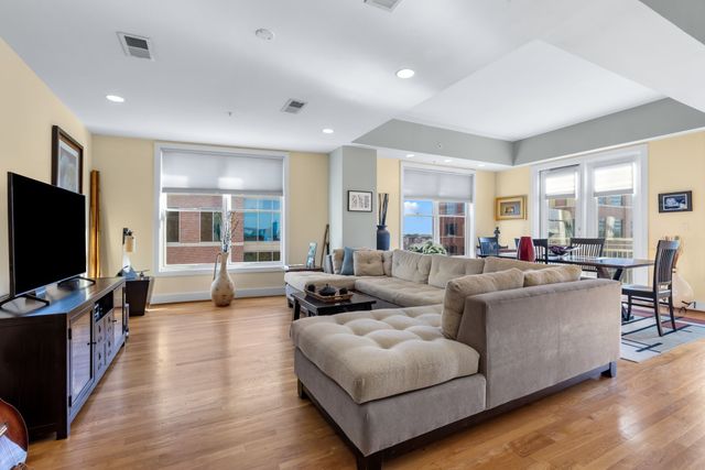 5055 Addison Circle 733, Addison, TX 75001