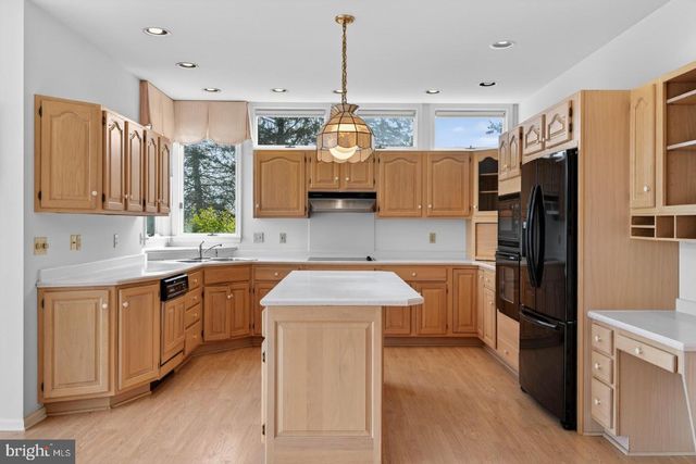 6516 WINDMERE RD, Harrisburg, PA 17111