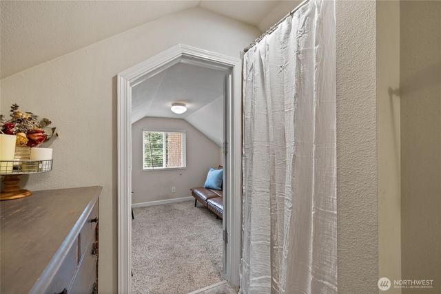 5606 Vickery Avenue E, Tacoma, WA 98443