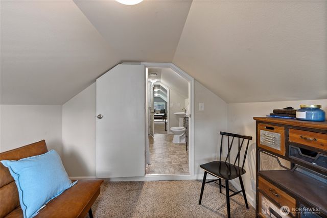 5606 Vickery Avenue E, Tacoma, WA 98443