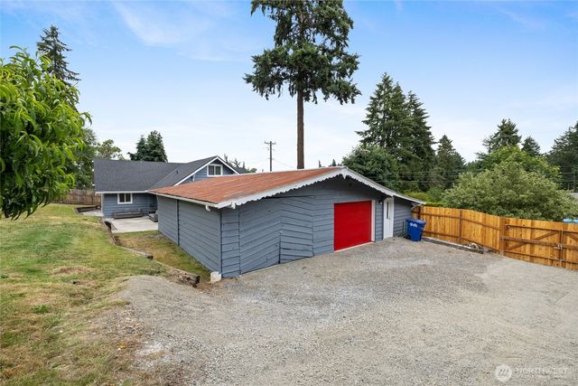 5606 Vickery Avenue E, Tacoma, WA 98443