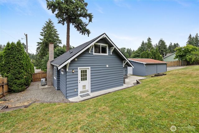 5606 Vickery Avenue E, Tacoma, WA 98443
