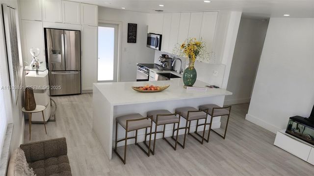 3447 SW 23rd St 3447, Miami, FL 33145