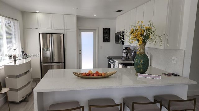 3447 SW 23rd St 3447, Miami, FL 33145