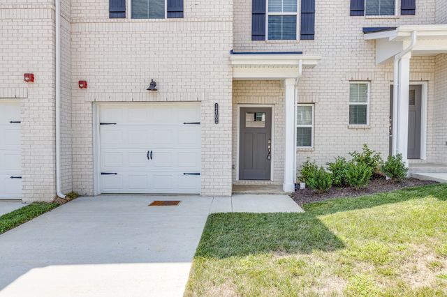 204 Douglas Bend Rd Unit 1402, Gallatin, TN 37066