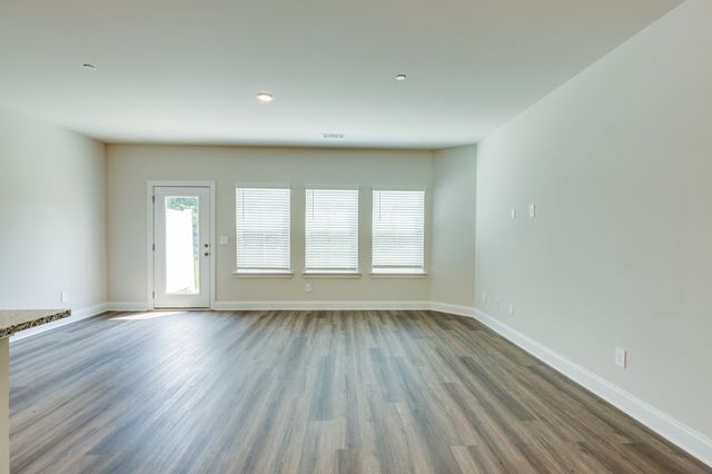 204 Douglas Bend Rd Unit 1402, Gallatin, TN 37066
