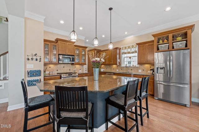 102 Legends Way, Chapel Hill, NC 27516