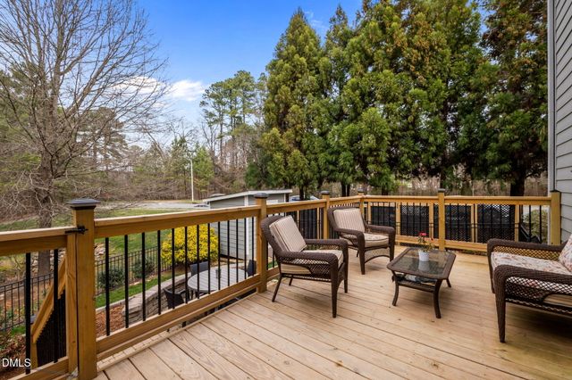 102 Legends Way, Chapel Hill, NC 27516